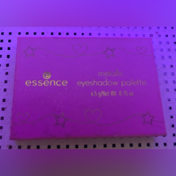 Metallic Eyeshadow Palette 🎨 - Picture 4 of 6